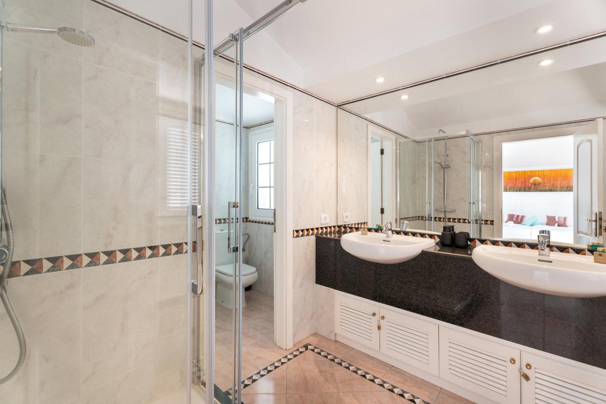 Villa Marbella-Private Heated Pool And Breathtaking View Адехе Екстериор снимка