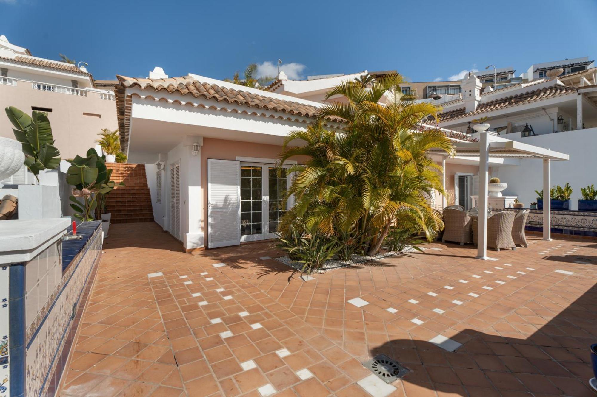 Villa Marbella-Private Heated Pool And Breathtaking View Адехе Екстериор снимка