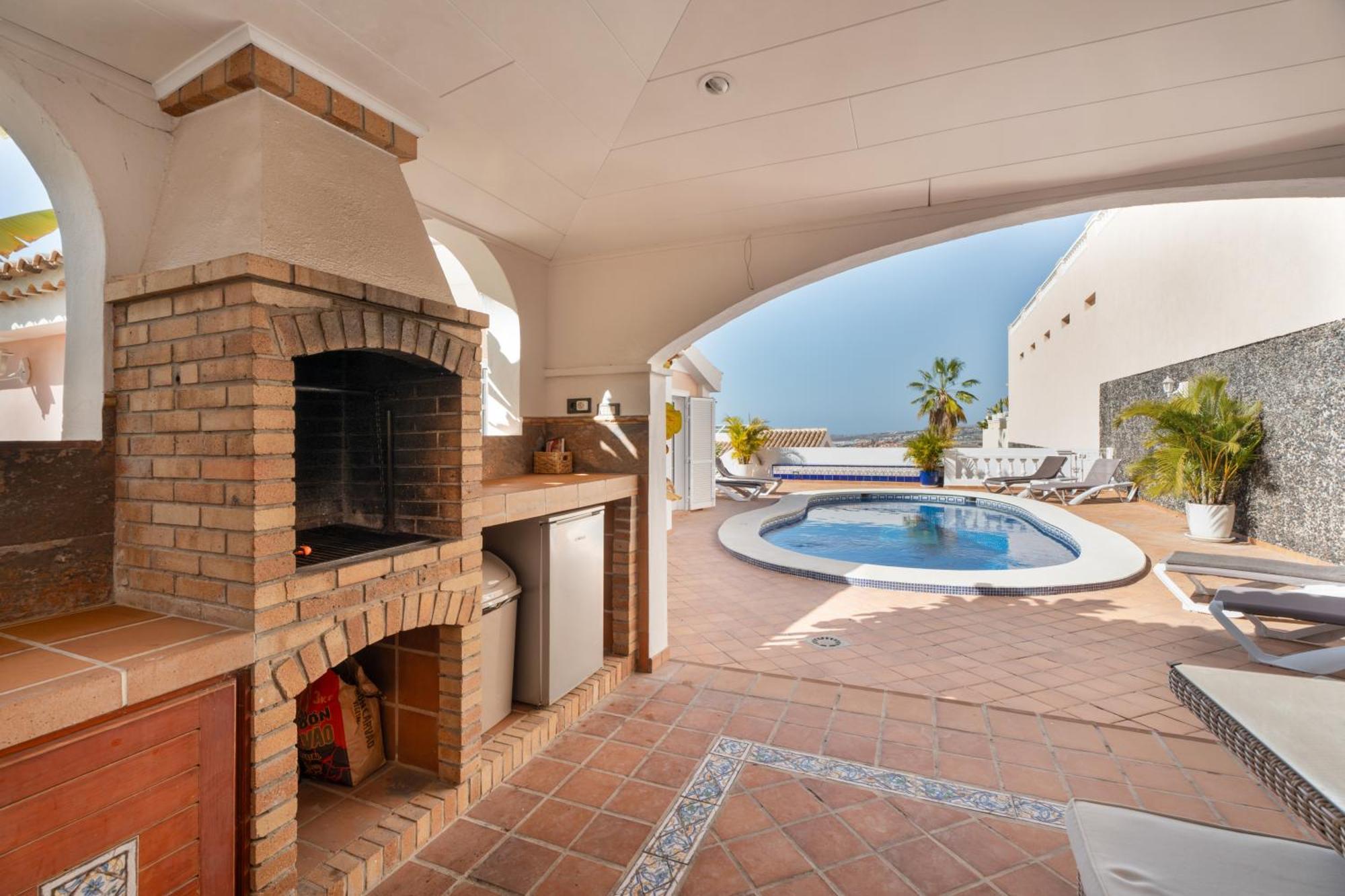 Villa Marbella-Private Heated Pool And Breathtaking View Адехе Екстериор снимка
