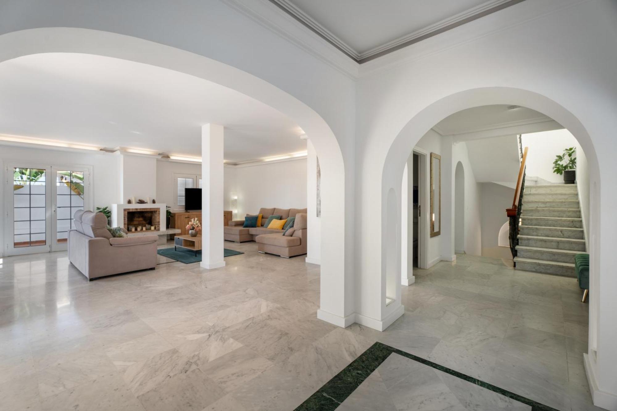 Villa Marbella-Private Heated Pool And Breathtaking View Адехе Екстериор снимка